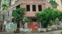Hà Nội: Hàng nghìn m2 ki-ốt tái định cư đang bị bỏ hoang