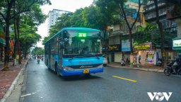 Hà Nội tăng cường gần 100 lượt xe buýt dịp nghỉ lễ 30/4 và 1/5