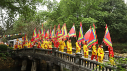 Cờ hoa, nghi lễ sẵn sàng khai hội mùa xuân Côn Sơn - Kiếp Bạc