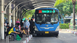 TP.HCM tăng cường giao thông công cộng phục vụ Tết