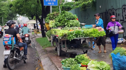 TP.HCM: Xe thô sơ, xe ba bánh vẫn hoạt động phức tạp, tiềm ẩn mất ATGT