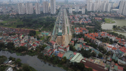 Chướng ngại vật tràn lan, giao thông kiểu “lạ đời” trong các khu đô thị tự quản