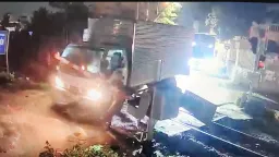 Báo động hành vi coi thường luật pháp, uy hiếp ATGT đường sắt