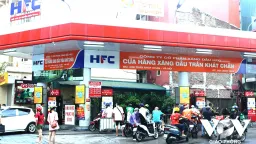 Lần đầu tiên xăng dầu được đề xuất giảm thuế VAT