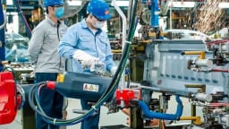 FDI tăng kỷ lục: Thấy gì từ cơ cấu ngành đầu tư nước ngoài vào Việt Nam?