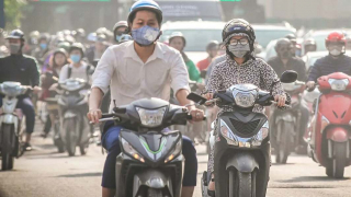 Hà Nội kêu gọi người dân sử dụng GTCC để cải thiện chất lượng không khí