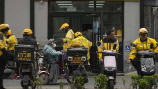 Nỗi niềm những tài xế giao đồ ăn