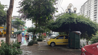 Garage tư nhân “mọc” trên vỉa hè