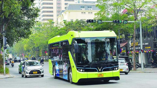 Chuyển đổi xanh trong giao thông: Chính sách hỗ trợ cần những bước đi cụ thể