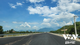 Cao tốc Bắc - Nam lo tiến độ bởi vướng đường điện cao thế và chuyển đổi mục đích sử dụng rừng