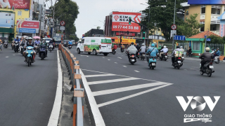 Tài xế nói gì khi nhiều đường có vạch xương cá?