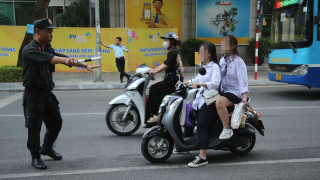 Giao xe cho con hay thương con sai cách?