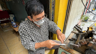 Người thợ khoá hơn 3 thập kỉ thăng trầm giữa Sài Gòn