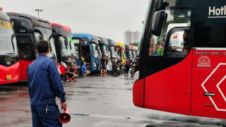 Chạy taxi, xe khách không cần vào hợp tác xã: Tài xế ủng hộ