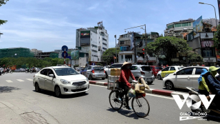 Người đi xe đạp vượt đèn đỏ bị phạt thế nào?