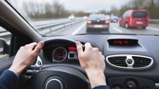 Con người và con đường cần đạt chuẩn