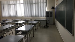 Liệu học sinh sẽ được giải phóng áp lực học hành, thành tích?