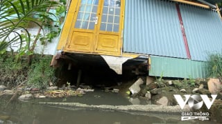 TP.HCM: Người dân Thanh Đa vẫn phải sống chung với sạt lở