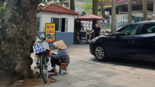 Tiếng phớ rao trưa