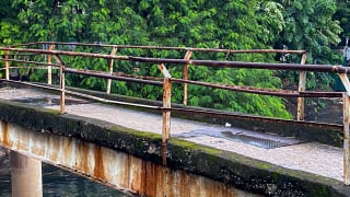 Nguy hiểm từ những cây cầu dân sinh xuống cấp