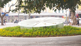 Kỷ vật khổng lồ
