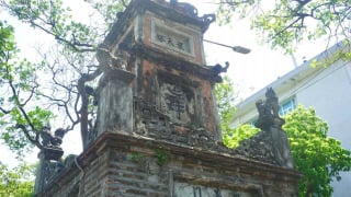 Tháp cổ Hà Thành