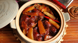 Cá kho củ cải trắng