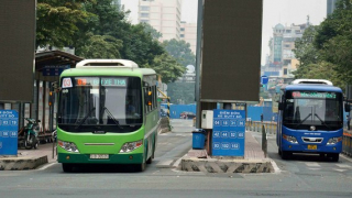 Hà Nội: Buýt công cộng rốt ráo chuyển đổi sang sử dụng nhiên liệu sạch