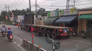 Nam thanh niên tử vong bên hông xe đầu kéo