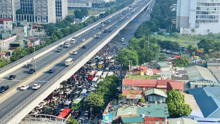 Ùn tắc ngã ba Phạm Văn Đồng - Hoàng Quốc Việt, cách nào giải quyết
