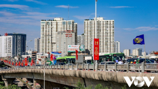 Hà Nội cần bổ sung 35 tuyến đường và 5 cầu vượt sông