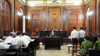 Xét xử sơ thẩm vụ cháy chung cư Carina: 4 năm rồi, không có gì phải chờ đợi nữa