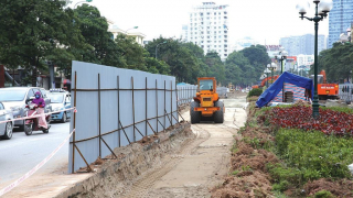 Dải phân cách, sao không xén từ đầu?