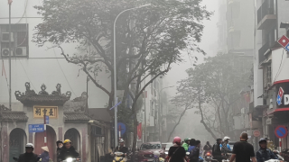 Khuyến cáo người dân đeo khẩu trang khi ra đường trong những ngày sương mù