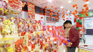 Hàng Việt đang ngày càng chiếm được ưu thế mua sắm dịp Tết