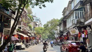 Phố quen ngày nghỉ lễ