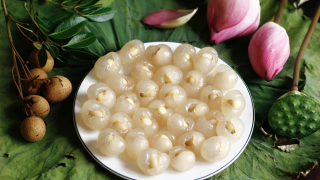 Hà Nội sống và yêu: Chè nhãn lồng sen kiểu Hà Nội xưa