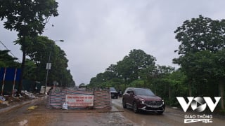 Ùn tắc triền miên trên đại lộ Thăng Long bao giờ chấm dứt?
