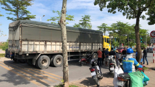 Tai nạn trên đường Cổ Linh, một người đi xe máy tử vong