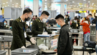 Kiểm tra việc thực hiện các quy định về an ninh tại các doanh nghiệp hàng không