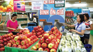 Bộ Tài chính yêu cầu tăng cường quản lý giá dịp Tết Nguyên đán Ất Tỵ