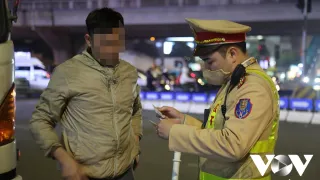 Sử dụng GPLX ô tô hết điểm bị phạt thế nào?