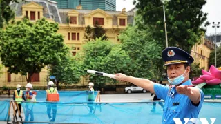 Phân luồng phục vụ thi công ga ngầm đường sắt trên đường Trần Hưng Đạo