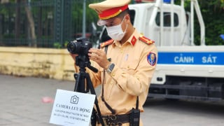 CSGT đặt máy quay ở ngã tư ghi hình phạt nguội xe vi phạm