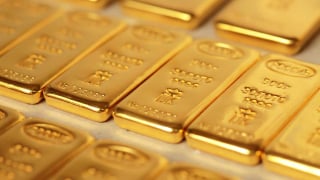 Giá vàng thế giới rớt gần 1%: Nhu cầu trú ẩn suy yếu
