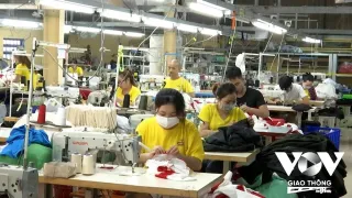 Doanh nghiệp Việt sụt giảm doanh thu khoảng 20% vì bất ổn thương mại
