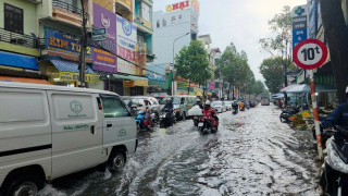 Hệ thống chống ngập nghìn tỷ bất lực 'nhìn' Cần Thơ ngập nặng
