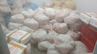 Hà Nội: Phát hiện 500kg chân gà và nhiều thực phẩm không rõ nguồn gốc