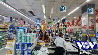 Giảm 2% thuế VAT đến hết 2026: Tác động kép lên tiêu dùng và sản xuất