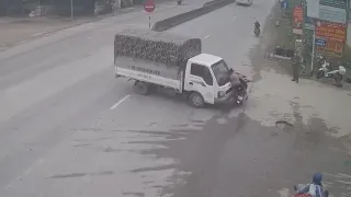 Tổng hợp những pha cua gắt suýt gây tai nạn kinh hoàng